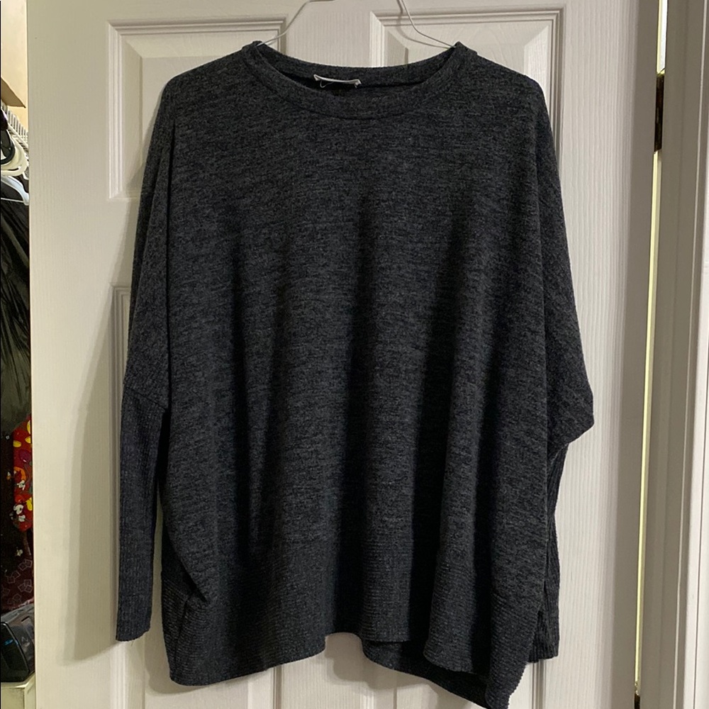 EUC Zenana sweater